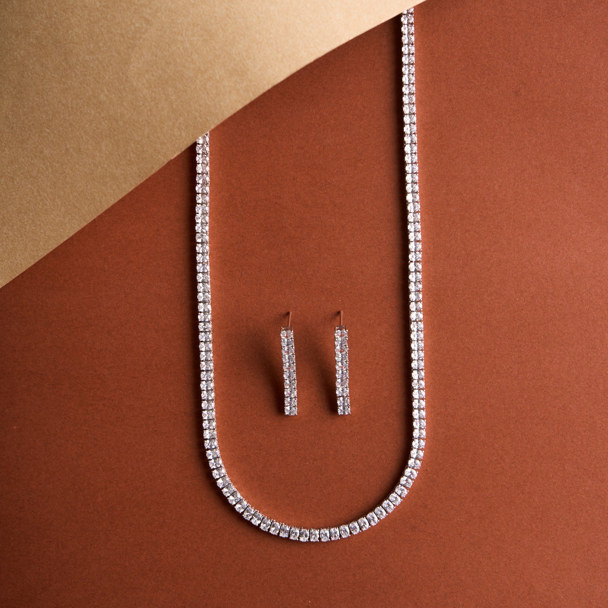 Oval Single Necklace Set Mozaati