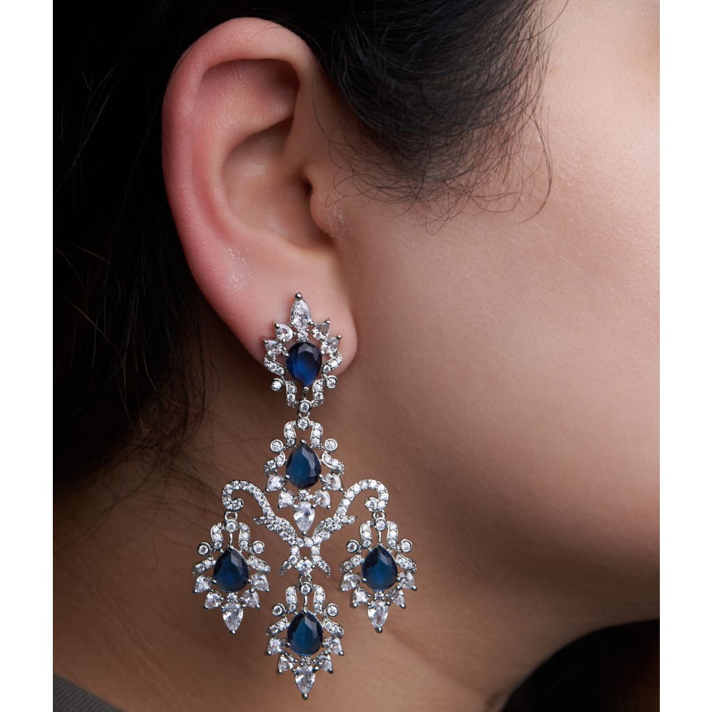 Pari Earrings