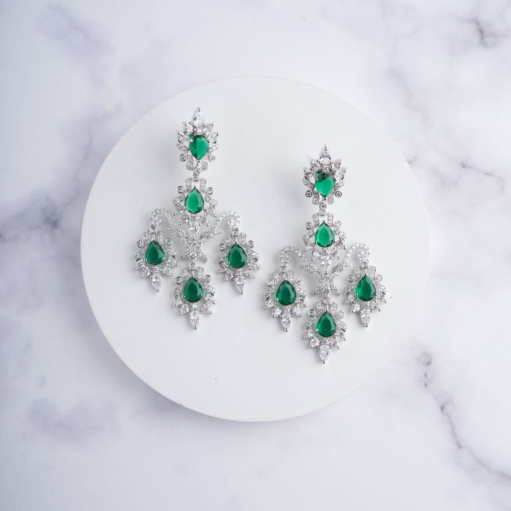 Pari Earrings