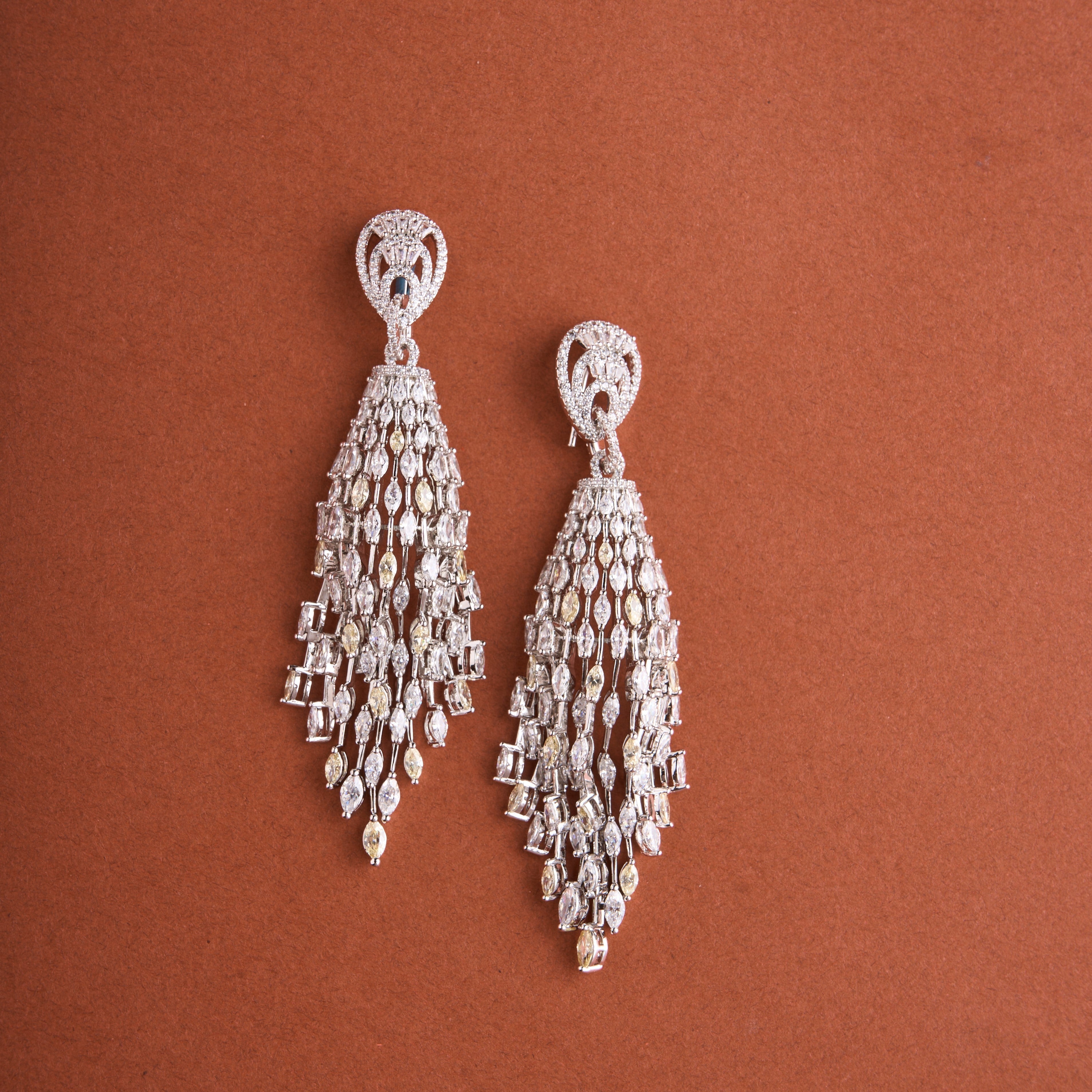 Pear Bunch Earrings Mozaati