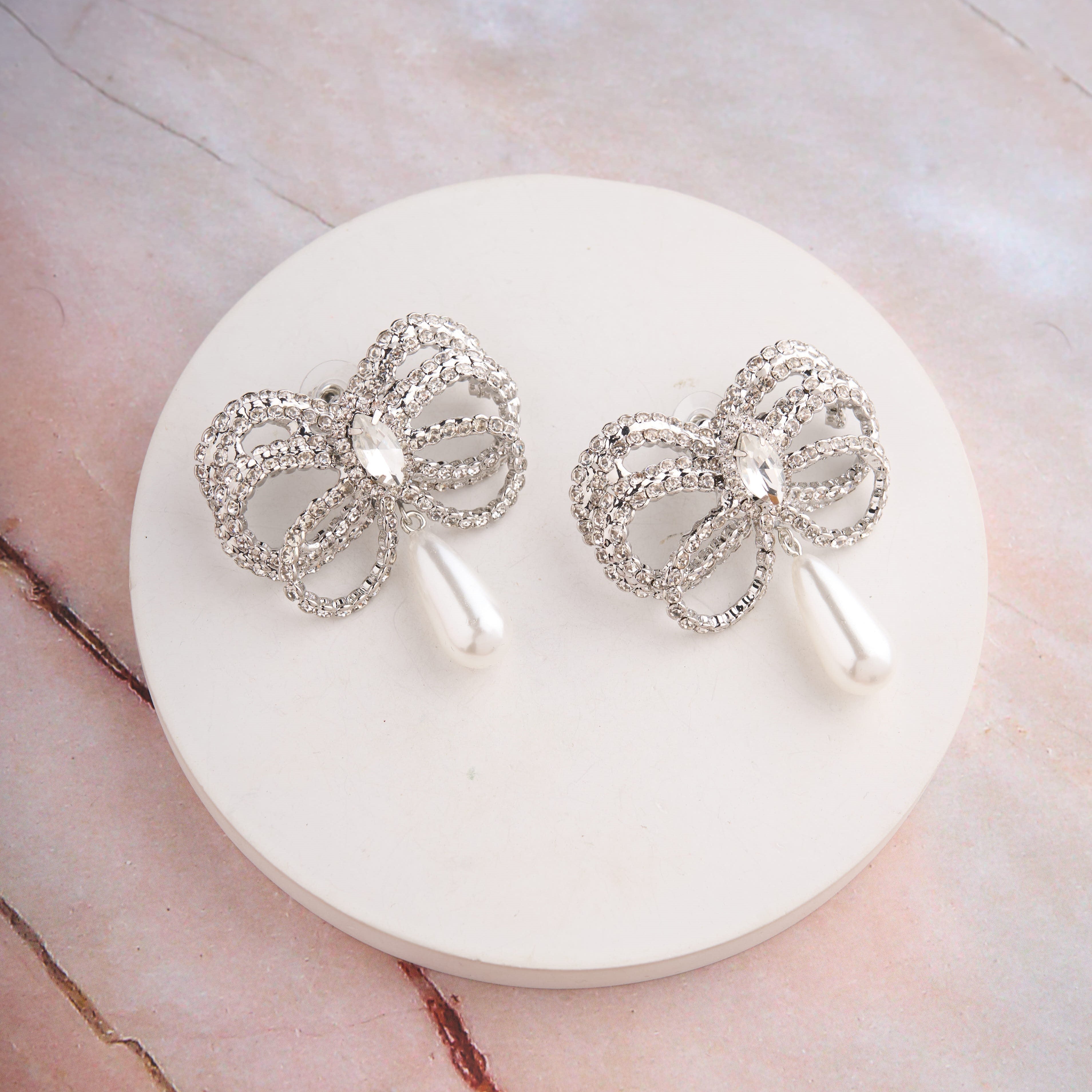 Rhine Bow Earrings Mozaati