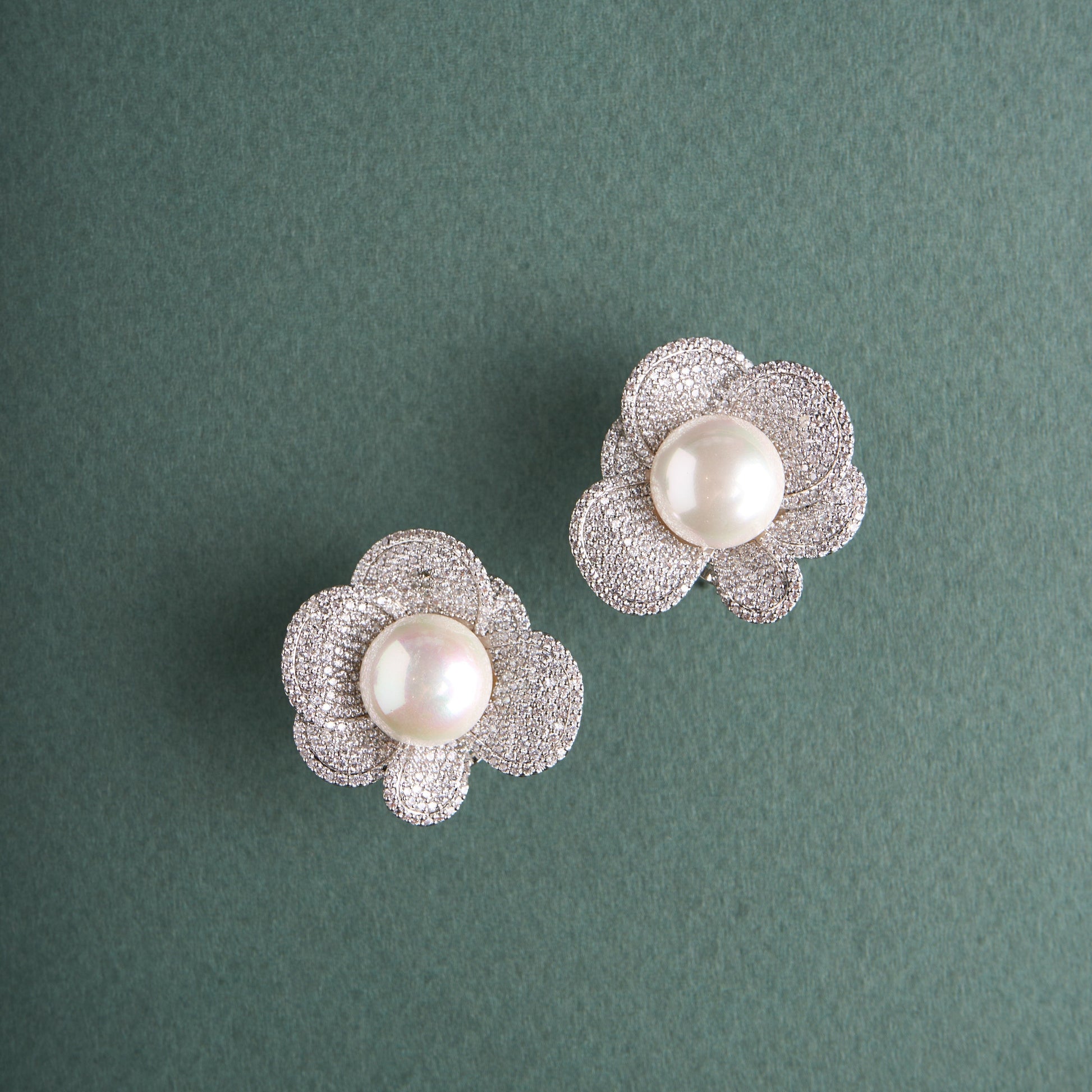Sakura Earrings Mozaati