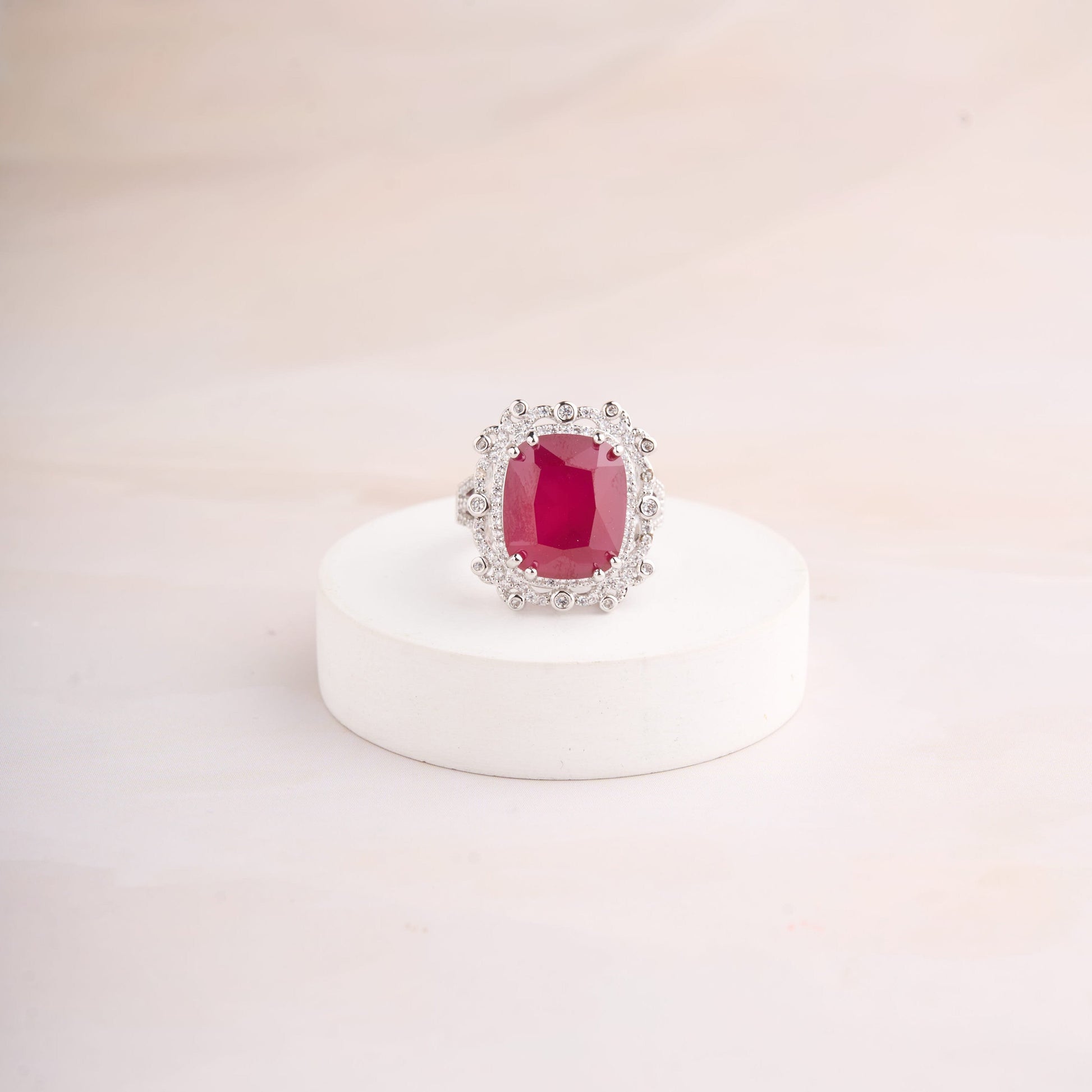 Shaylee Ring Mozaati