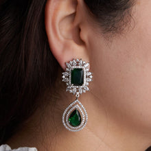 Load image into Gallery viewer, Shyla Earrings
