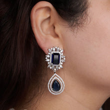 Load image into Gallery viewer, Shyla Earrings
