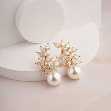 Load image into Gallery viewer, Sorin Earrings
