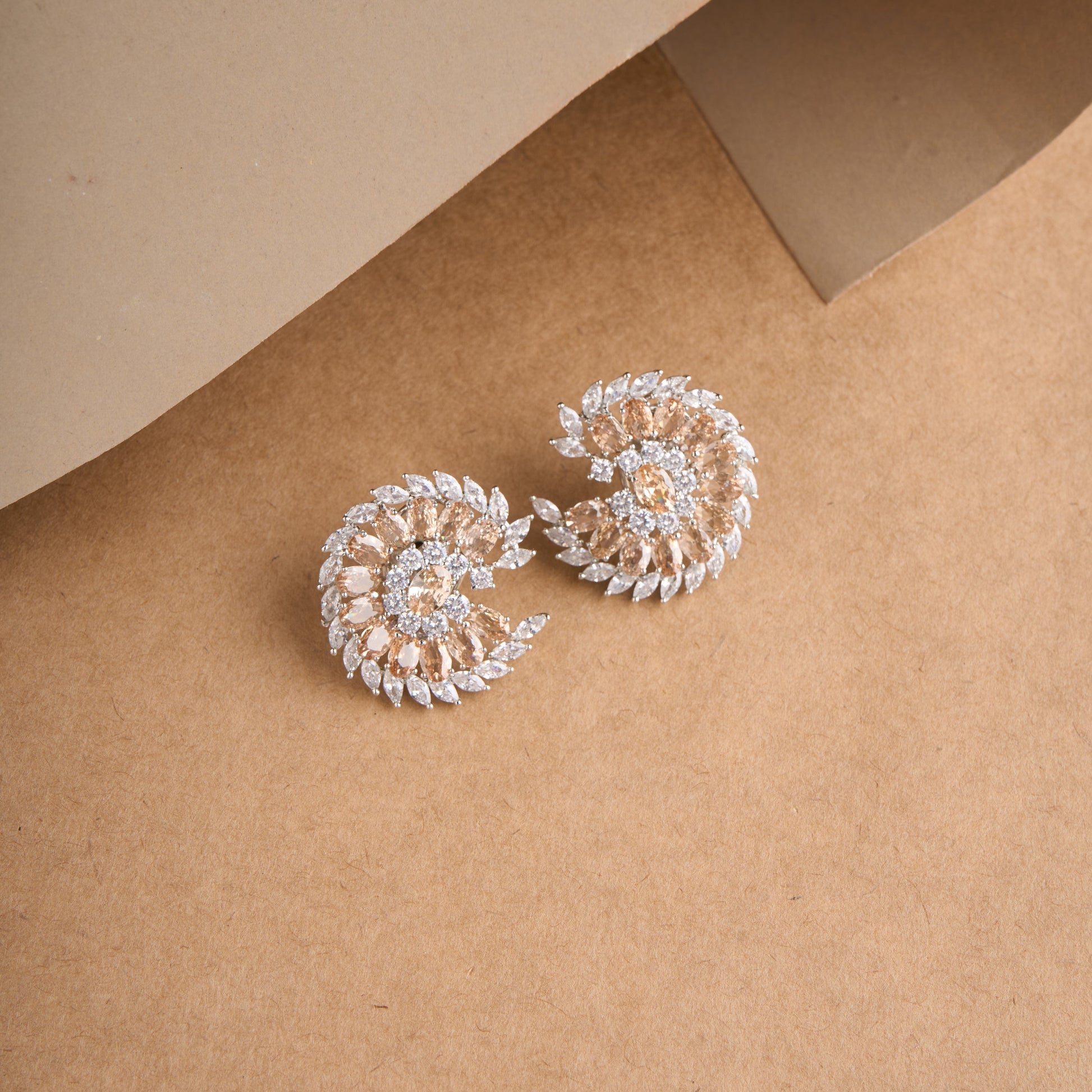 Tarang Earrings Mozaati