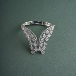 Tiya Hathphool Mozaati