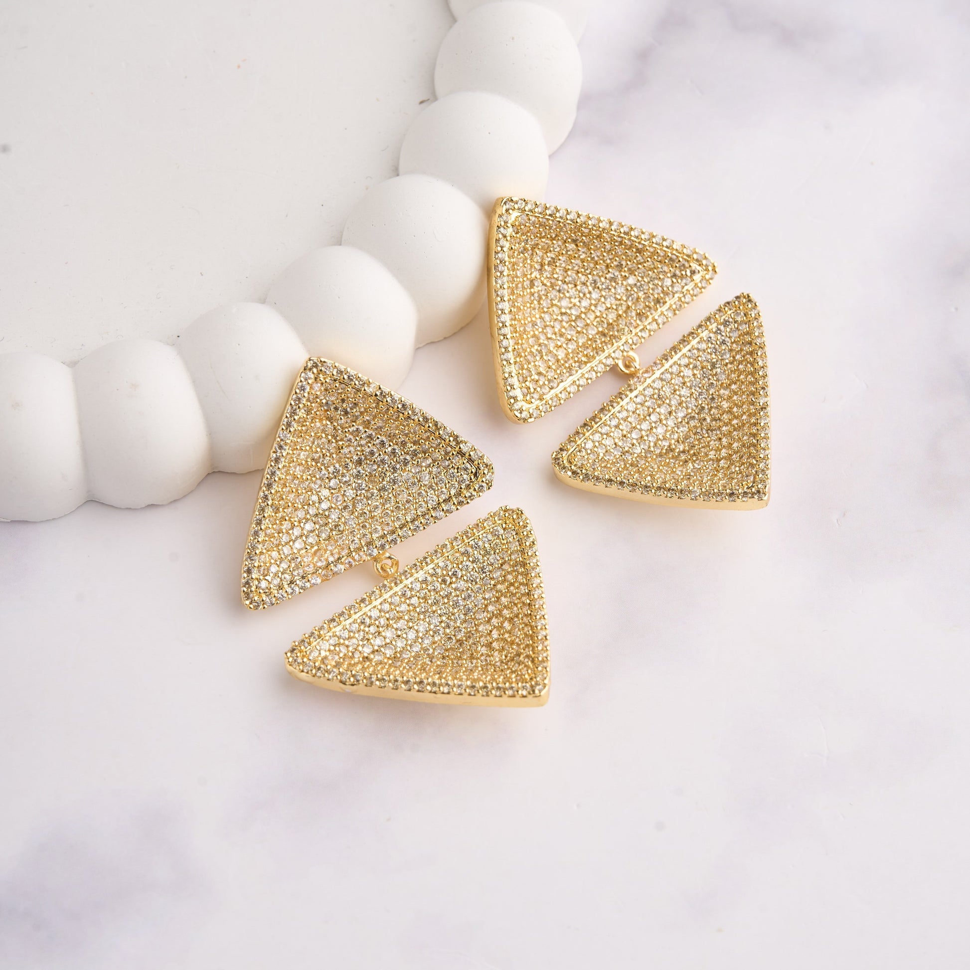 Tri Curve Earrings Mozaati