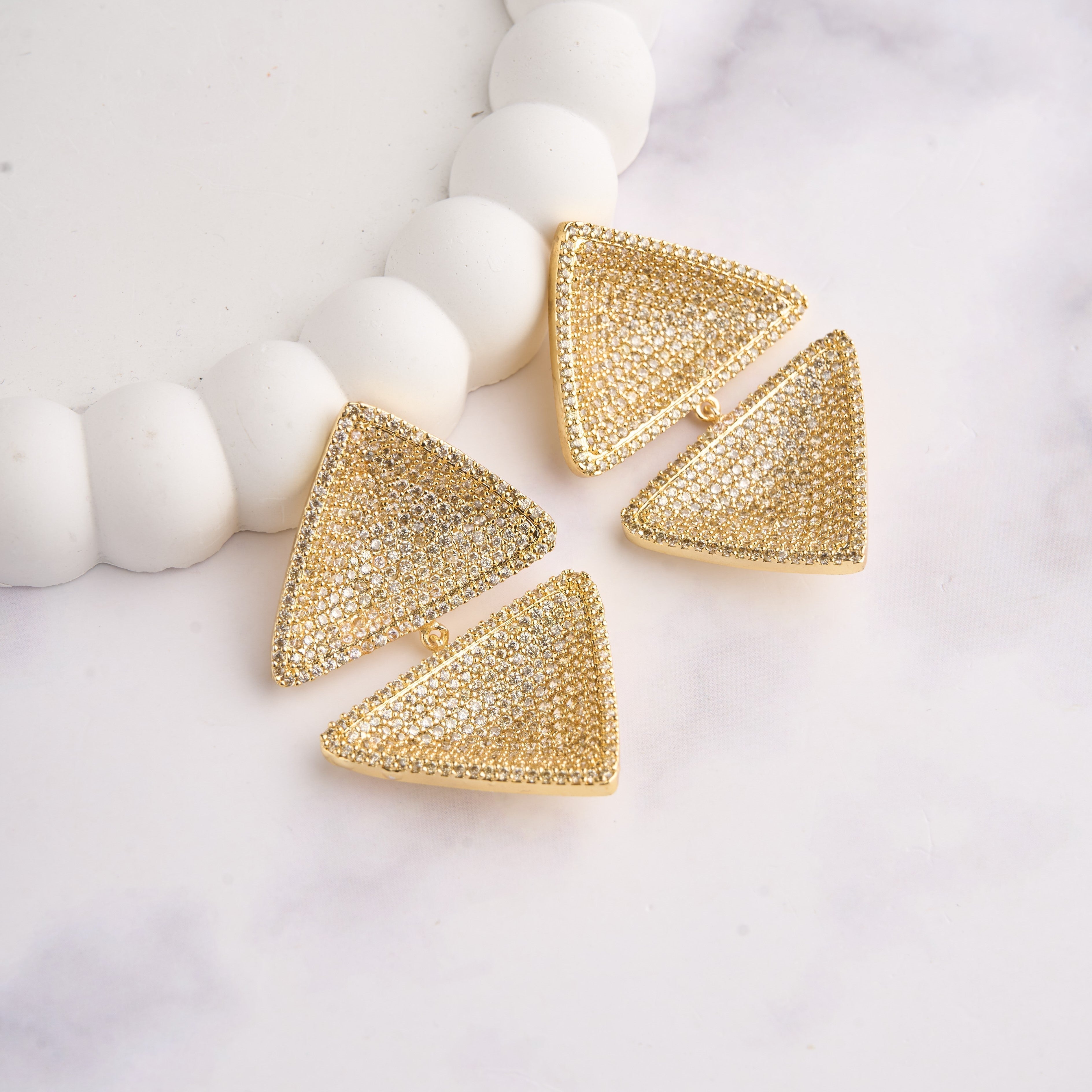 Tri Curve Earrings Mozaati