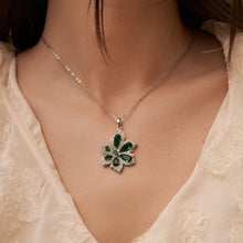 Load image into Gallery viewer, Tulipe Necklace - Green
