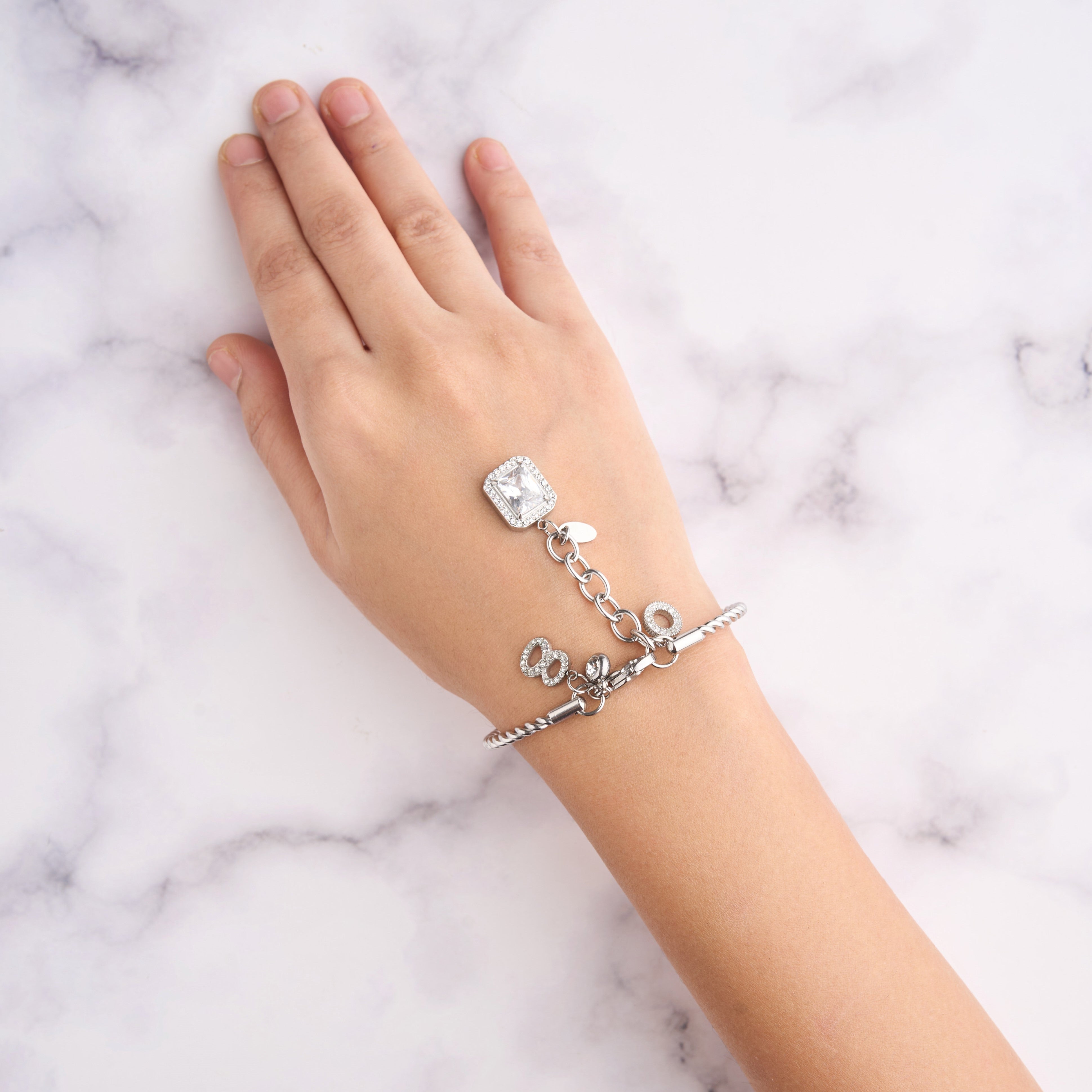 Twist Infinity Bracelet Mozaati