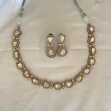 Load image into Gallery viewer, Vaani Necklace Set - Gunmetal
