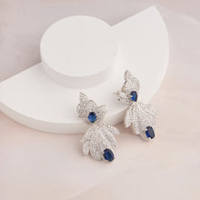 Load image into Gallery viewer, Violet Earrings
