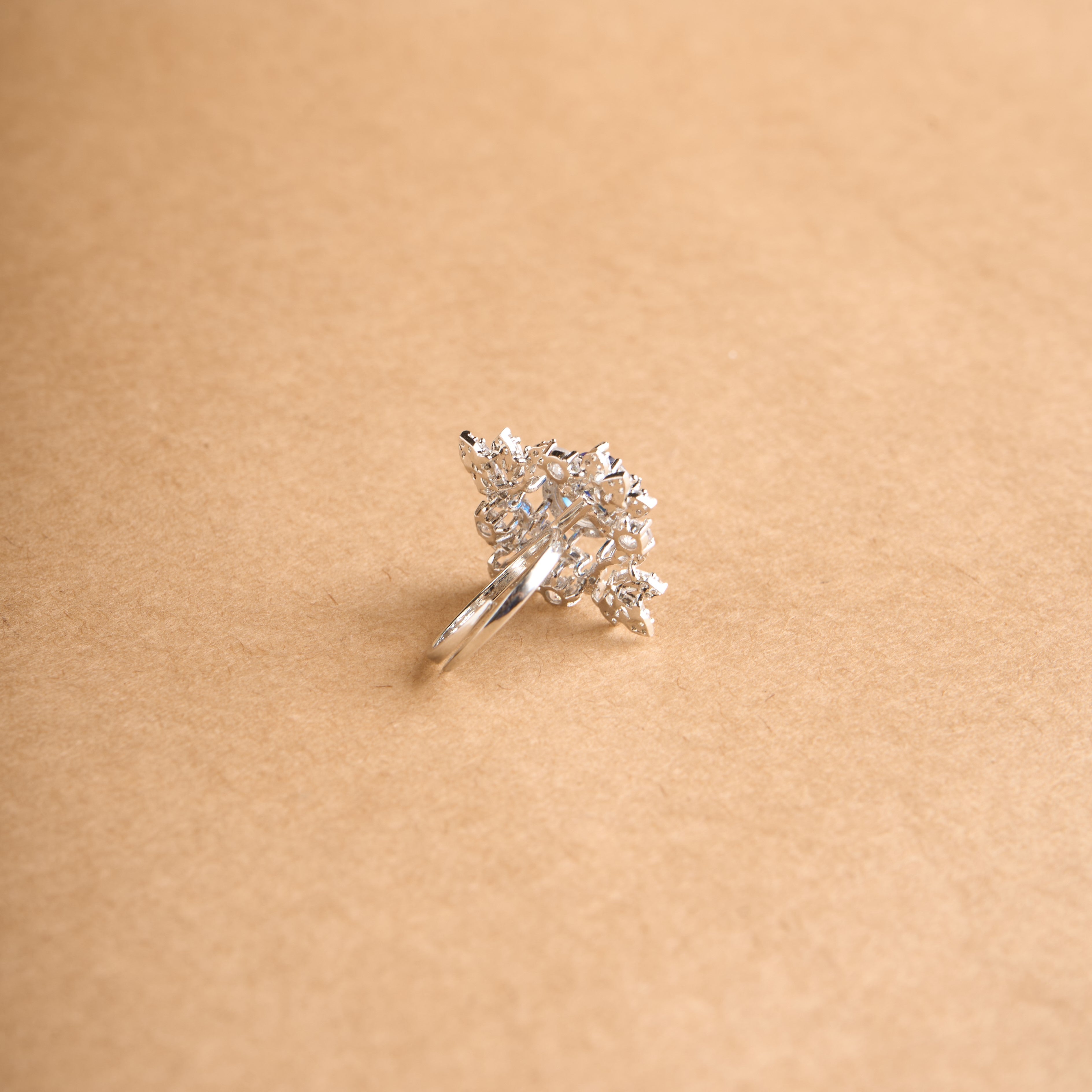 Yudistia Ring Mozaati