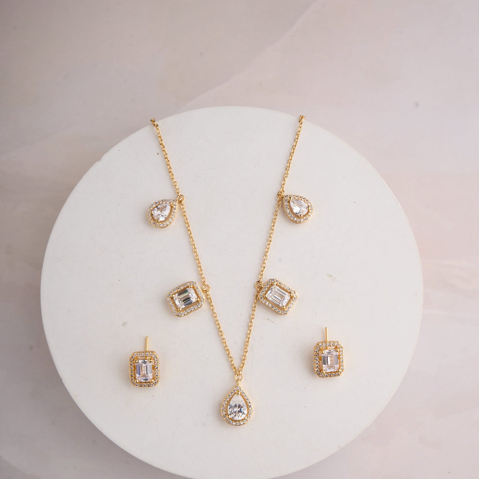 Zadie Pendant Set Mozaati