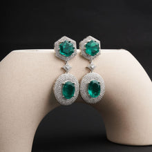 Load image into Gallery viewer, Deepika Earrings - Green
