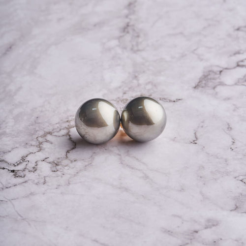 25MM Dome Pearl Earrings - Grey