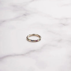 Cross Arrow Ring Mozaati