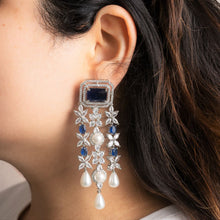 Load image into Gallery viewer, Sylvia Earrings
