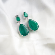 Load image into Gallery viewer, Amaya Earrings - Green&amp;Silver
