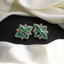 Load image into Gallery viewer, Diana Earrings - Mint

