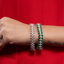 Load image into Gallery viewer, Elizabeth Bracelet
