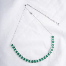 Load image into Gallery viewer, Emerald Cut Choker in Green
