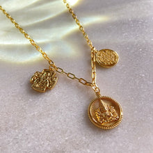 Load image into Gallery viewer, Faith Medallion Necklace
