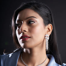 Load image into Gallery viewer, Freya Earrings
