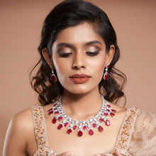 Load image into Gallery viewer, Gia Necklace in Red
