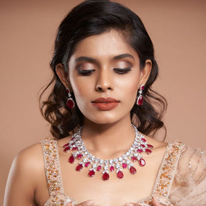 Gia Necklace in Red