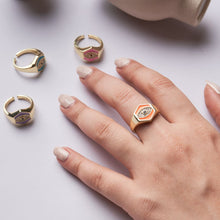 Load image into Gallery viewer, Hexa Signet Ring
