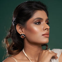 Load image into Gallery viewer, Larisa Earrings
