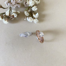Load image into Gallery viewer, Lesla Ring - White
