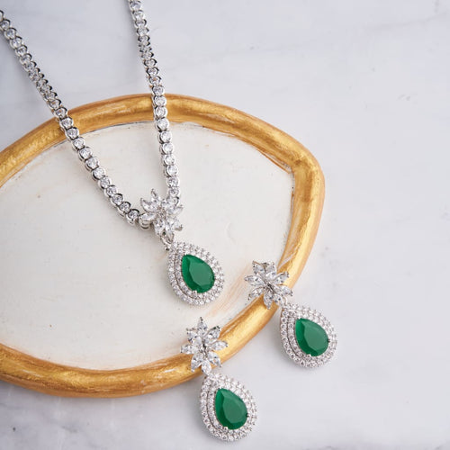 Lilac Necklace Set - Green