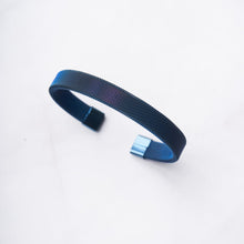 Load image into Gallery viewer, Men’s Metal C Kada - Blue
