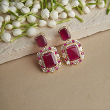 Load image into Gallery viewer, Naz Earrings - Red&amp;Gold
