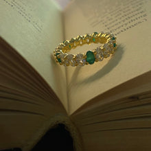 Load image into Gallery viewer, Ovalan Eternity Ring - Green&amp;Gold / US 6
