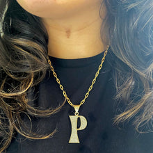 Load image into Gallery viewer, Painter’s Inicial Necklace - P
