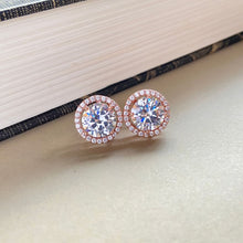 Load image into Gallery viewer, Round Solitaire Studs - Rose
