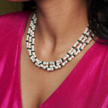 Load image into Gallery viewer, Ruhaniyat Pearl Lines - Green
