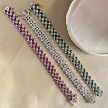 Load image into Gallery viewer, Skylar Bracelet
