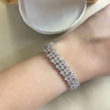 Load image into Gallery viewer, Skylar Bracelet - White
