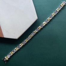 Load image into Gallery viewer, Verona Bracelet
