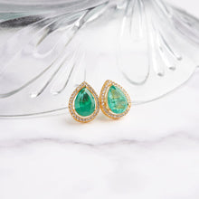 Load image into Gallery viewer, Xylia Earrings - Green&amp;Gold
