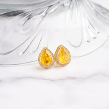 Load image into Gallery viewer, Xylia Earrings - Yellow&amp;Gold
