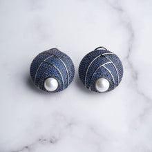 Load image into Gallery viewer, Zoya Earrings - Gunmetal
