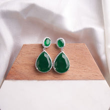 Load image into Gallery viewer, Zuri Maxie Earrings - Green
